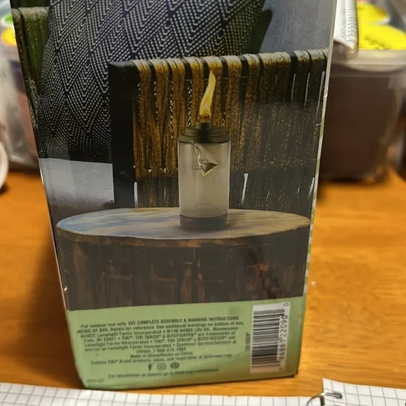 Tiki glass torch