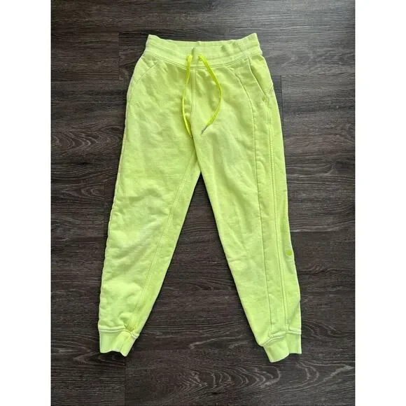 Lululemon Scuba High-Rise French Terry Jogger Neon Highlight Yellow Womens 4
