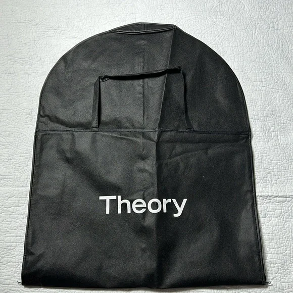 Theory Garment Bag‎