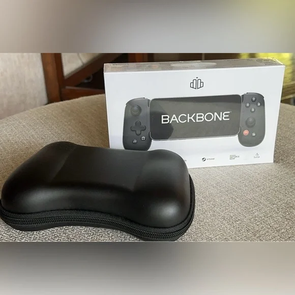 *USED* BACKBONE One Mobile Gaming Controller for iPhone (Lightning) + CASE