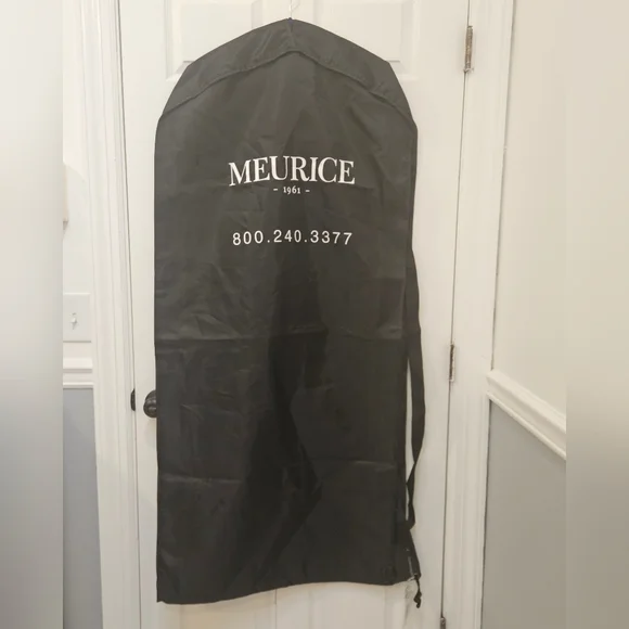 Meurice eco 2 in 1 garment bag/ suit carrier with straps and tag