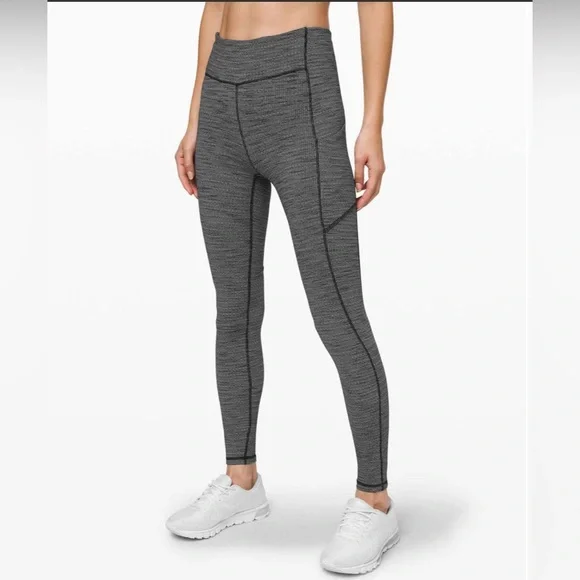 Lululemon Athletica Speed Up Tight 28