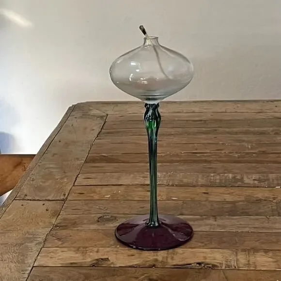 Art Glass Oil Lamp With Wick 10.5