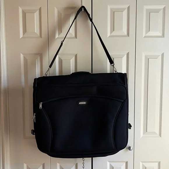 Protocol Black Garment Bag with Shoulder Strap