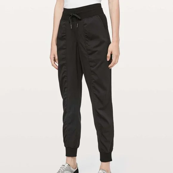 Lululemon Dance Studio Jogger *29