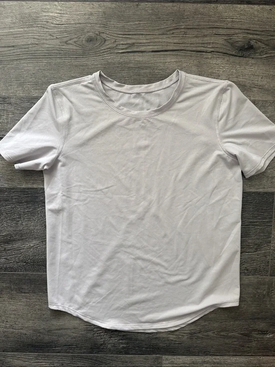 Lululemon High Neck Run & Train Tee in Chrome Size 4