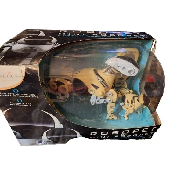 Vintage Original ROBOPET WoWWee 2005 Robot Dog RC Remote Control‎ Sealed White