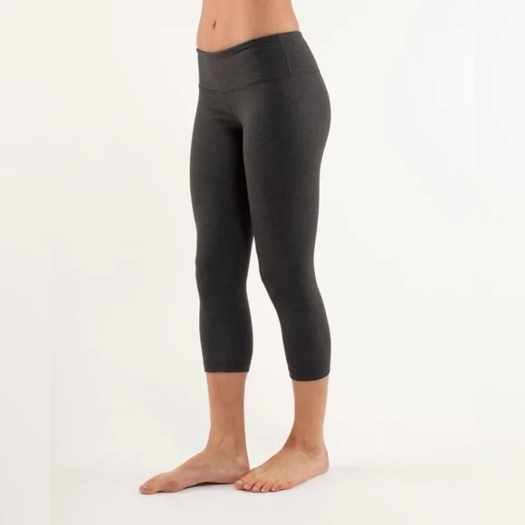 Lululemon Wunder Under Crop 21” Sz 6 Heathered Charcoal Luxtreme Leggings