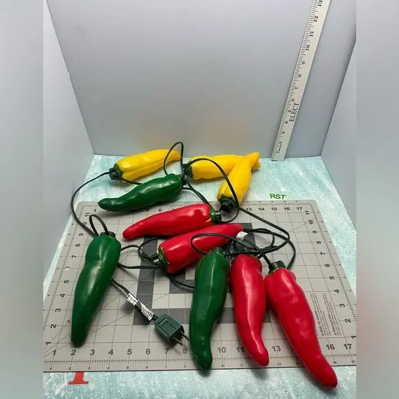 Festive Chili Pepper‎ String Lights 12 ft
