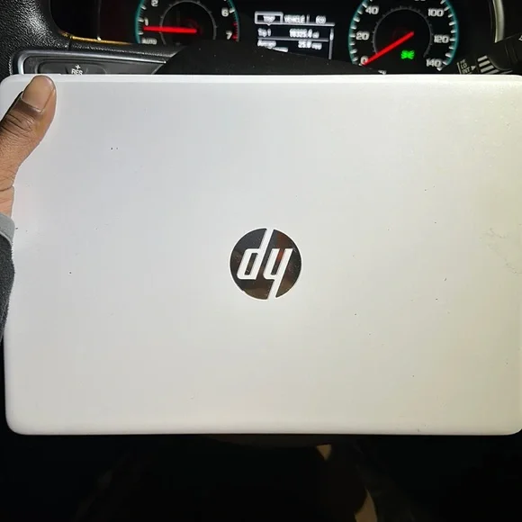 HP LAPTOP FOR SELL