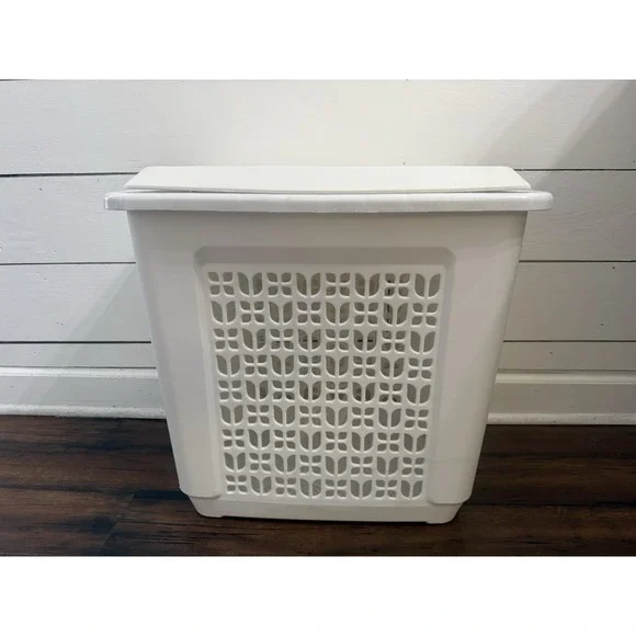 Vintage Laundry Hamper Basket with Lid Tulip Floral Rubbermaid 2787