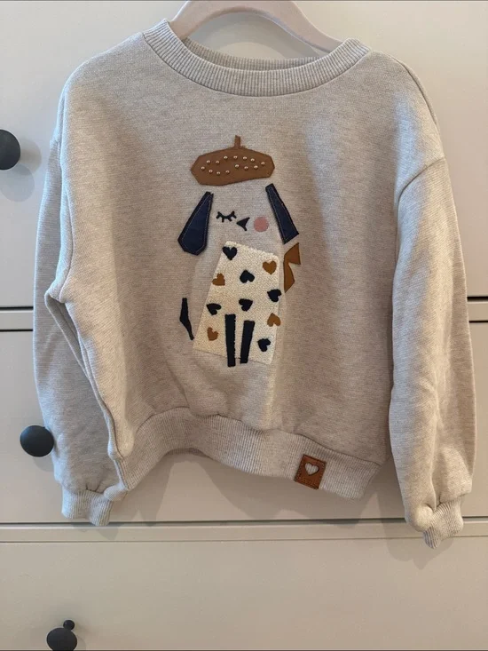 NWT Mayoral Tan Graphic Dog Appliqué Crewneck Sweater with Shimmer in the Fabric