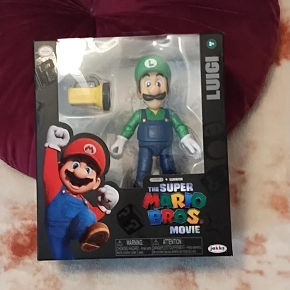 Nintendo Super Mario Bros. LUIGI Action Figure with Flashlight 2023 For Ages 3+