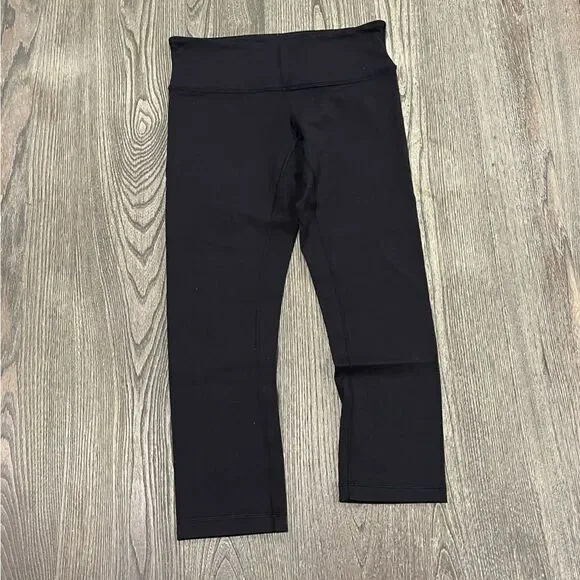 Lululemon Wunder Train Capri Leggings High Waist Pull-On Stretch Black Size 6
