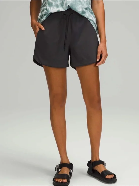 Lululemon Choose a Side Reversible Super-High Rise Short 4