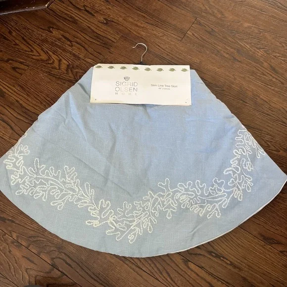 Sigrid Olsen Home Slim Line Tree Skirt 48