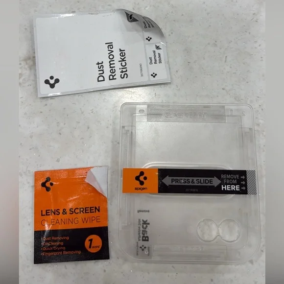 Samsung Z Flip 7 Front Screen Protector Kit
