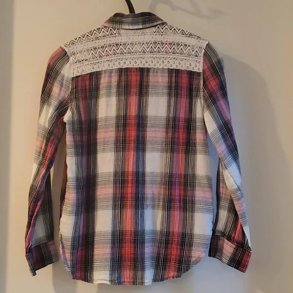 Mudd embroidered pink and white button down shirt, Size 12