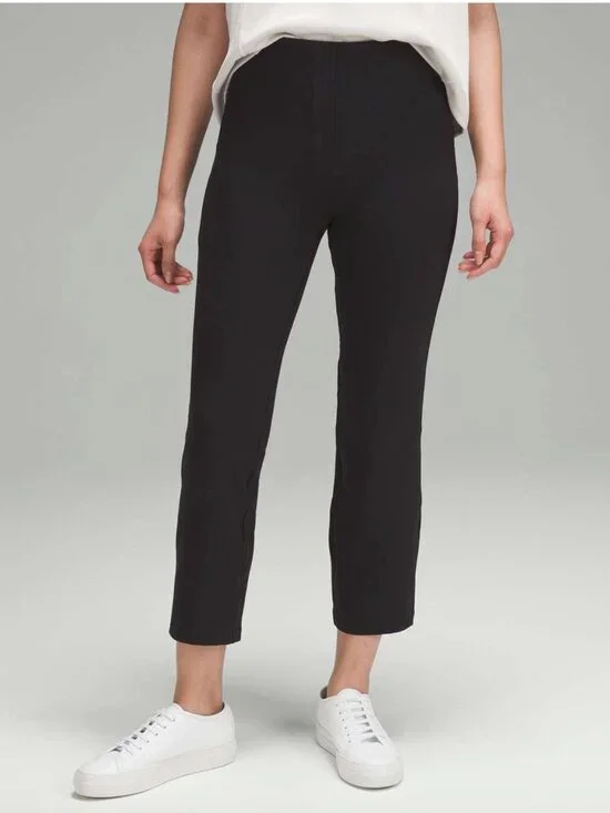 Lululemon Smooth Fit Pull-On High-Rise Cropped Pants