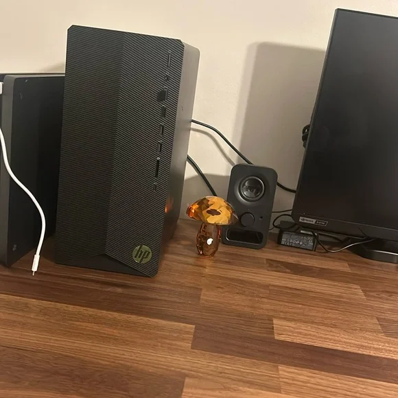 HP Pavilion Gaming Desktop TG01-2xxx