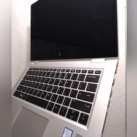 HP ELITE BOOK 8G 64 BIT SILVER LAPTOP
