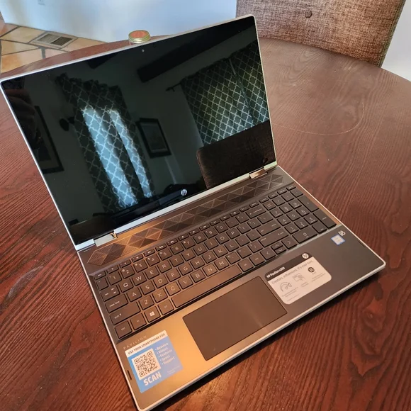 HP Pavilion x360 Convertible 15