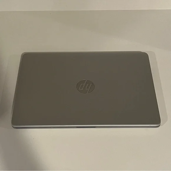 Windows Hp 14 | AMD Athlon Silver | 128Gb