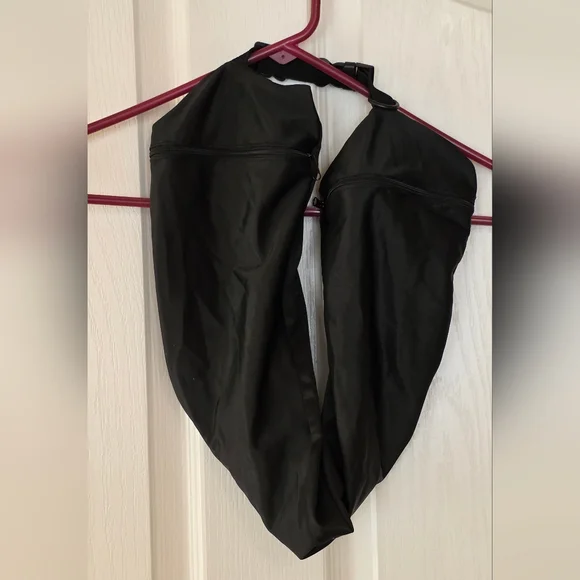Black Zippered Extra Storage Neck Pillow For Travling