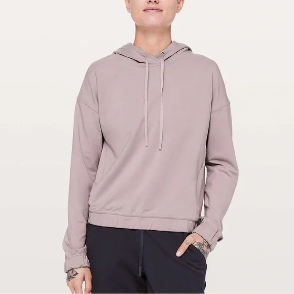 Lululemon Twisted and Tucked Blush Pink Pullover Hoodie Pump Cover Size 4