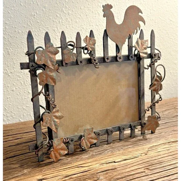 Metal Bronze Picket Fence Rooster Picture Frame Holds 4X6 Inches Used