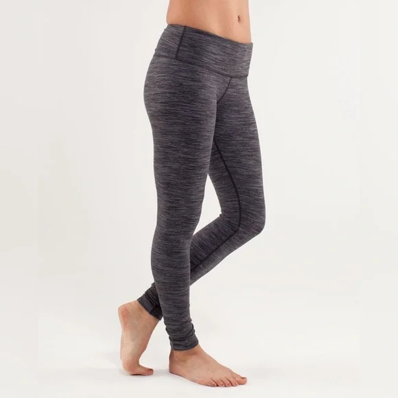 Lululemon Wunder Under Leggings Space Black Gray Vintage size 4 yoga lowrise