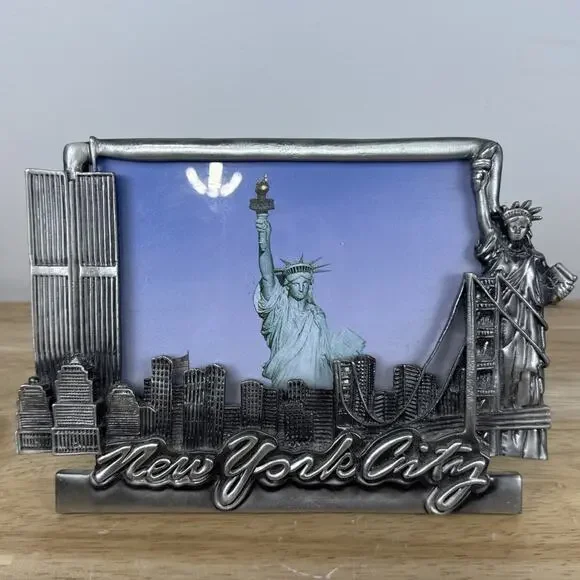 Vintage New York City 4x6 Skyline Picture Frame Metal Pewter Twin Towers