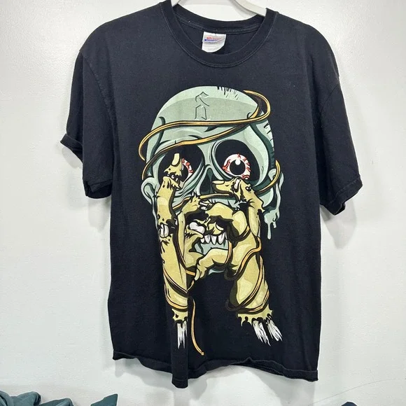VTG Shinedown Zombie Skull Graphic‎ Band Print T Shirt Black Horror