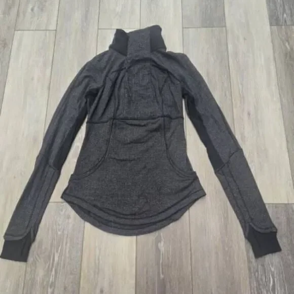 Lululemon Base Runner 1/2 Zip heathered gray black size 2