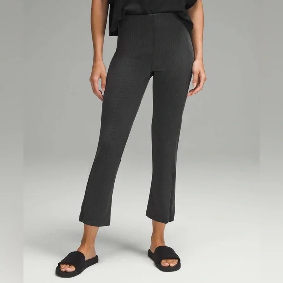 Lululemon Ribbed Softstreme Zip-Leg High-Rise Cropped Pants 25
