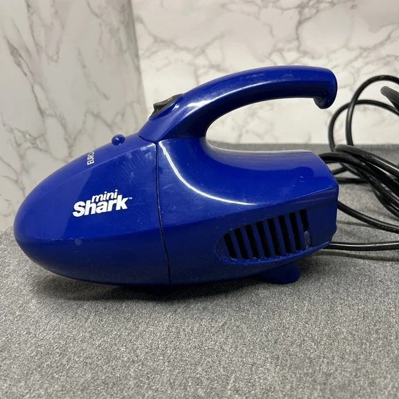 Mini Shark Euro-Pro Vacuum Cleaner Aspirateur 120V Model: EP031B, Mini Powerful!