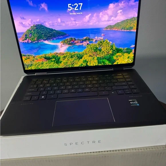 Hp spectre X360 16 inch 2 in 1 Laptop intel core i7 1360p,16gb RAM, 1TB SSD
