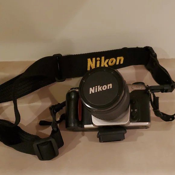 Nikon N65QD Camera With Zoom Lens