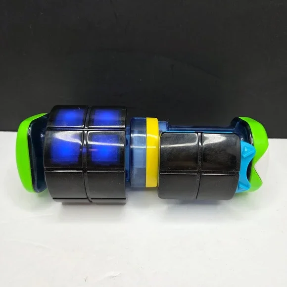 Hasbro Bop It Tetris Electronic Handheld Game Blue Black Green Lights Sounds Toy