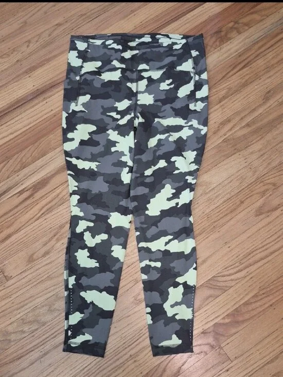NWOT Lululemon Green Camo Leggings w Pockets Sz 14