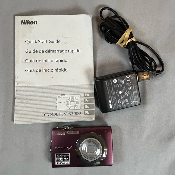 Nikon Coolpix S3000 12MP Digital Camera Purple Parts Only‎