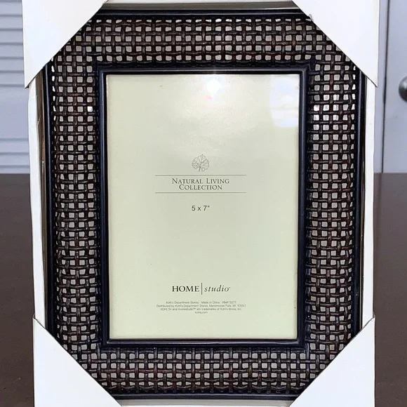 Final $ NiB Natural Living Collection 5 x 7 Woven Metal Tabletop Picture Frame