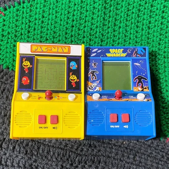 Pac-Man and Space Invaders Handheld Game Set - Yellow and Blue