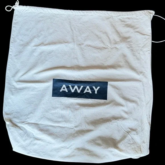 AWAY Travel Dust Bag/Laundry Pouch Organizer White LARGE 33x27.5