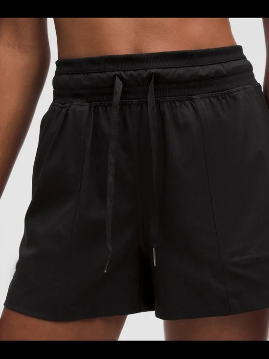 Lululemon Dance Studio High-Rise Short 3.5