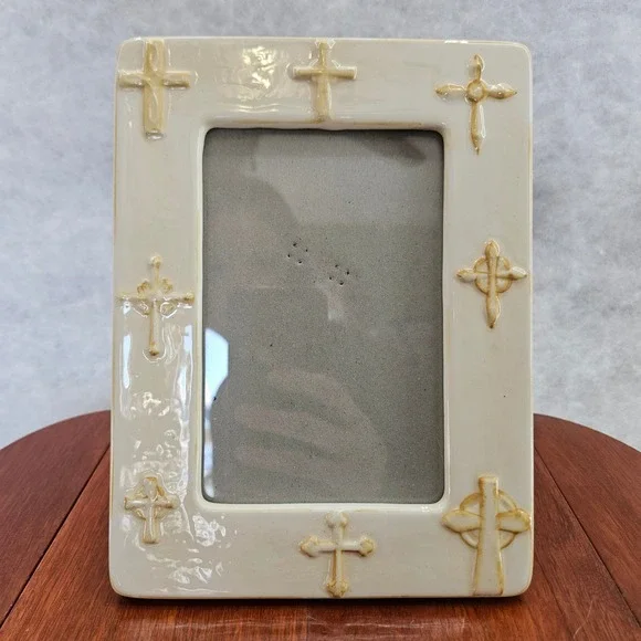 Fetco Home‎ Decor Cream Ceramic Photo Frame with Raised Cross Embellishments