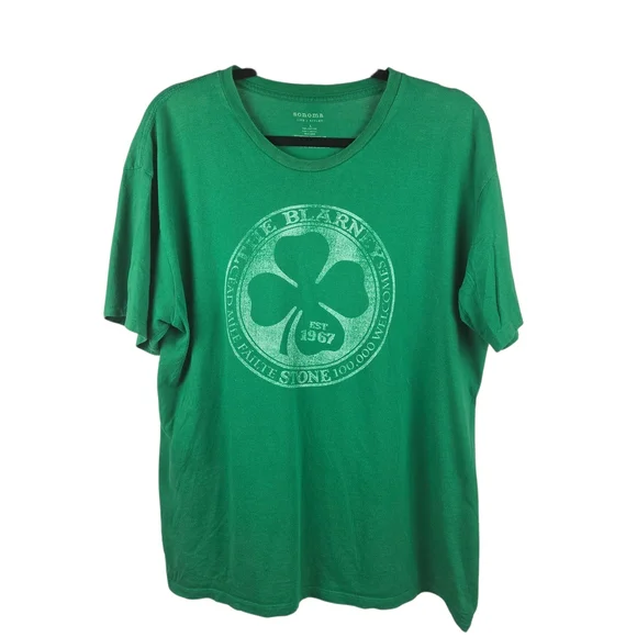 St. Patrick's Day Blarney Stone Graphic Tee Green Size Large