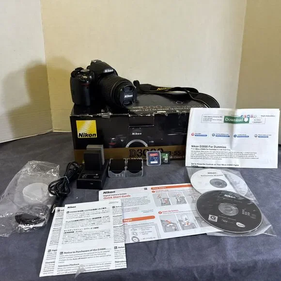 Nikon D3000 Digital SLR Camera w/ 18-55mm VR Lens , w/ 4 Batteries Box KIT ✅