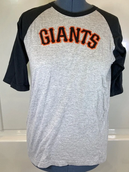 San Francisco Giants YOUTH Sz XL (20) Black and Gray Long Sleeve Shirt