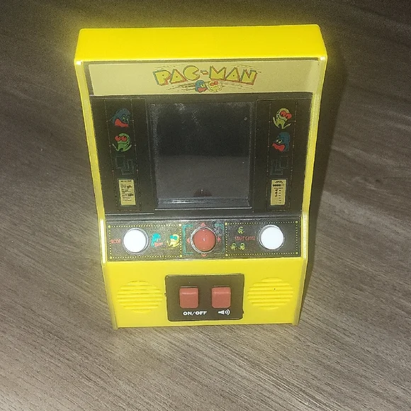 Retro Mini Arcade Game - Yellow Pac Man